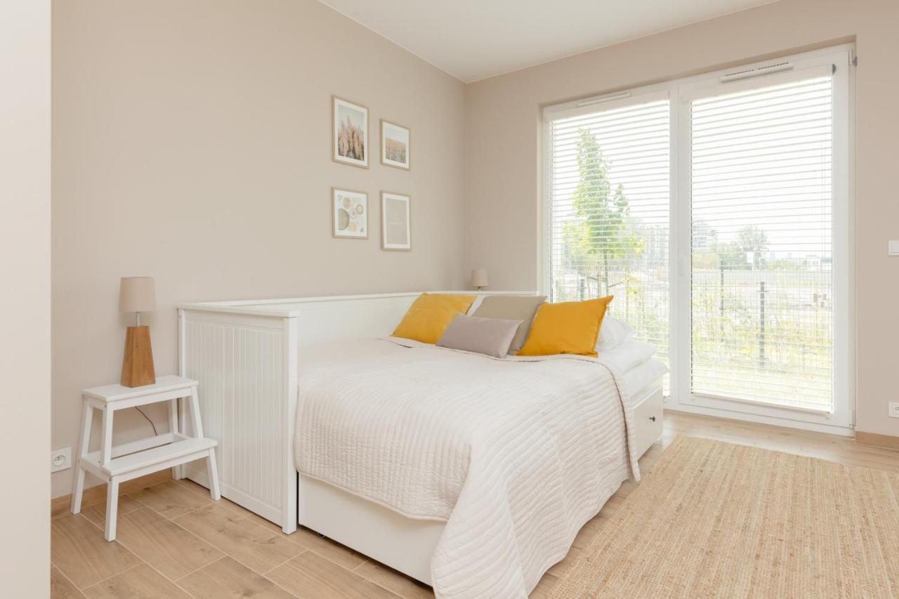 Cozy & Bright Zupnicza By Renters Apartament