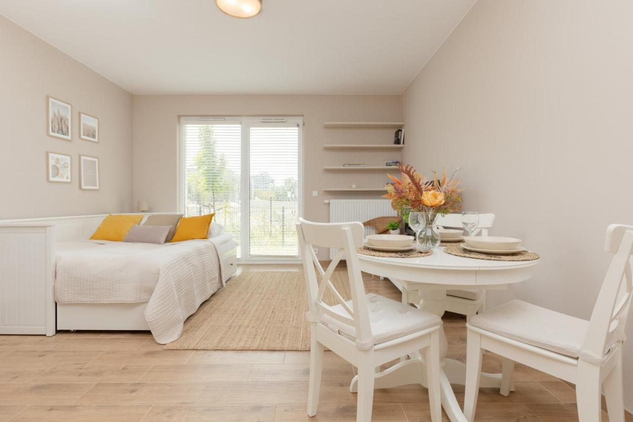 Apartment Cozy & Bright Zupnicza By Renters *